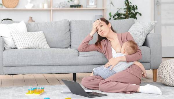 1 why-it-s-important-to-stay-stress-free-while-breastfeeding