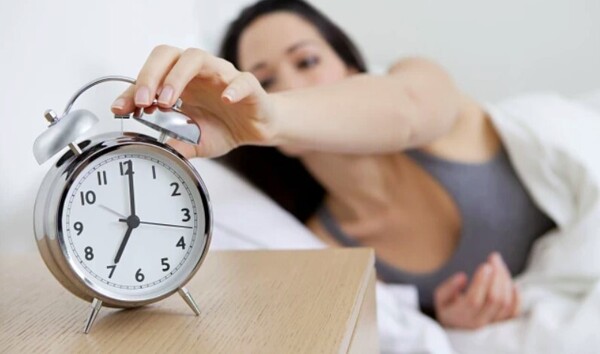 5 steps-to-take-if-they-don-t-answer-their-alarm-clock