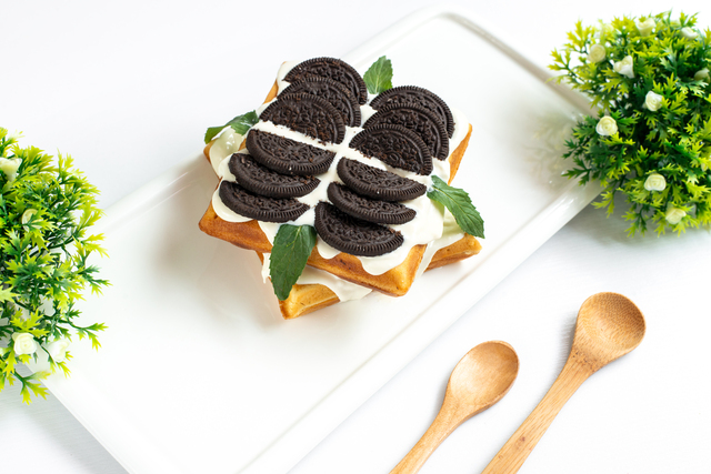 how-to-make-no-bake-cookies-with-cream-cheese-and-oreos(5)