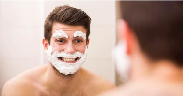 step-2-apply-shaving-cream